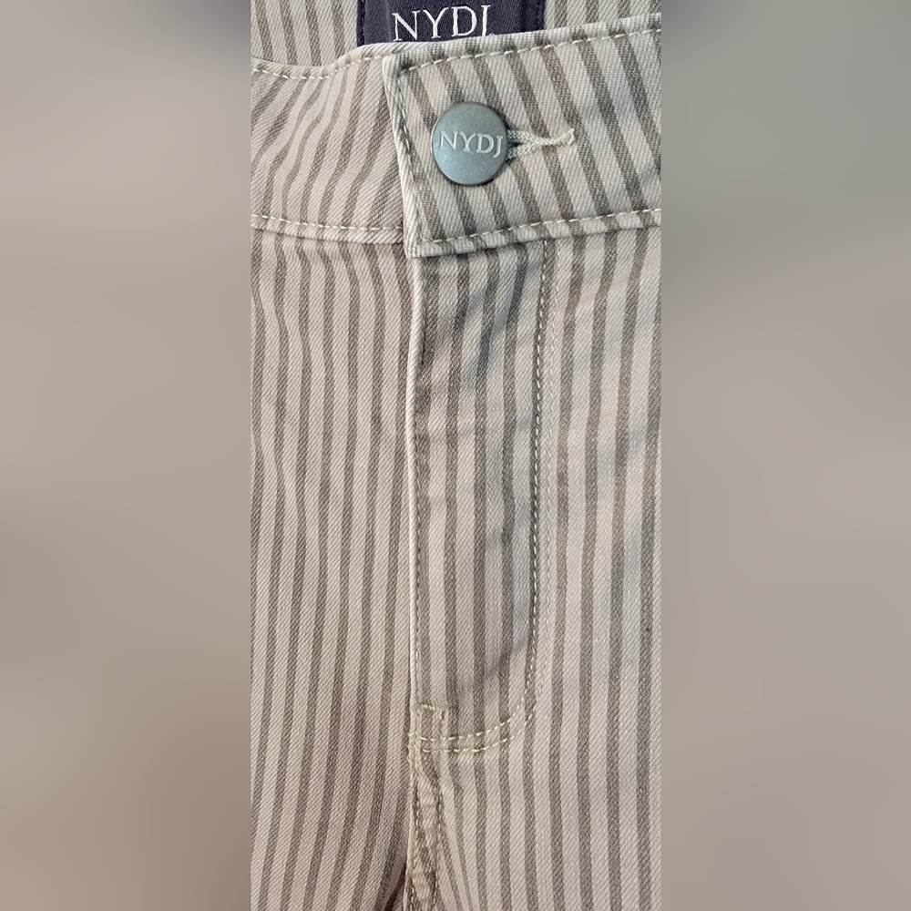 NYDJ Marilyn Straight Lift Tuck Jeans Size 8 - Picture 4 of 10